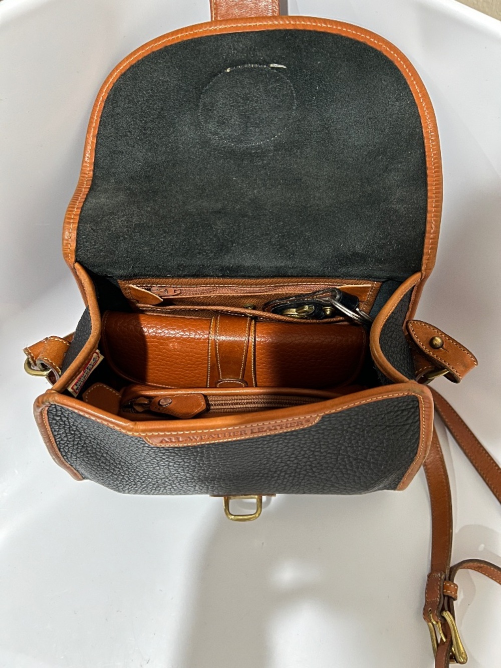 3 Pc Vintage Dooney & Bourke Madison Checkbook Wallet, Cosmetic Bag, Key Holder - Picture 16 of 16